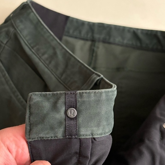 Lululemon Men’s ABC Skinny Fit Pant Utilitech Green 40x33 - Picture 8 of 9